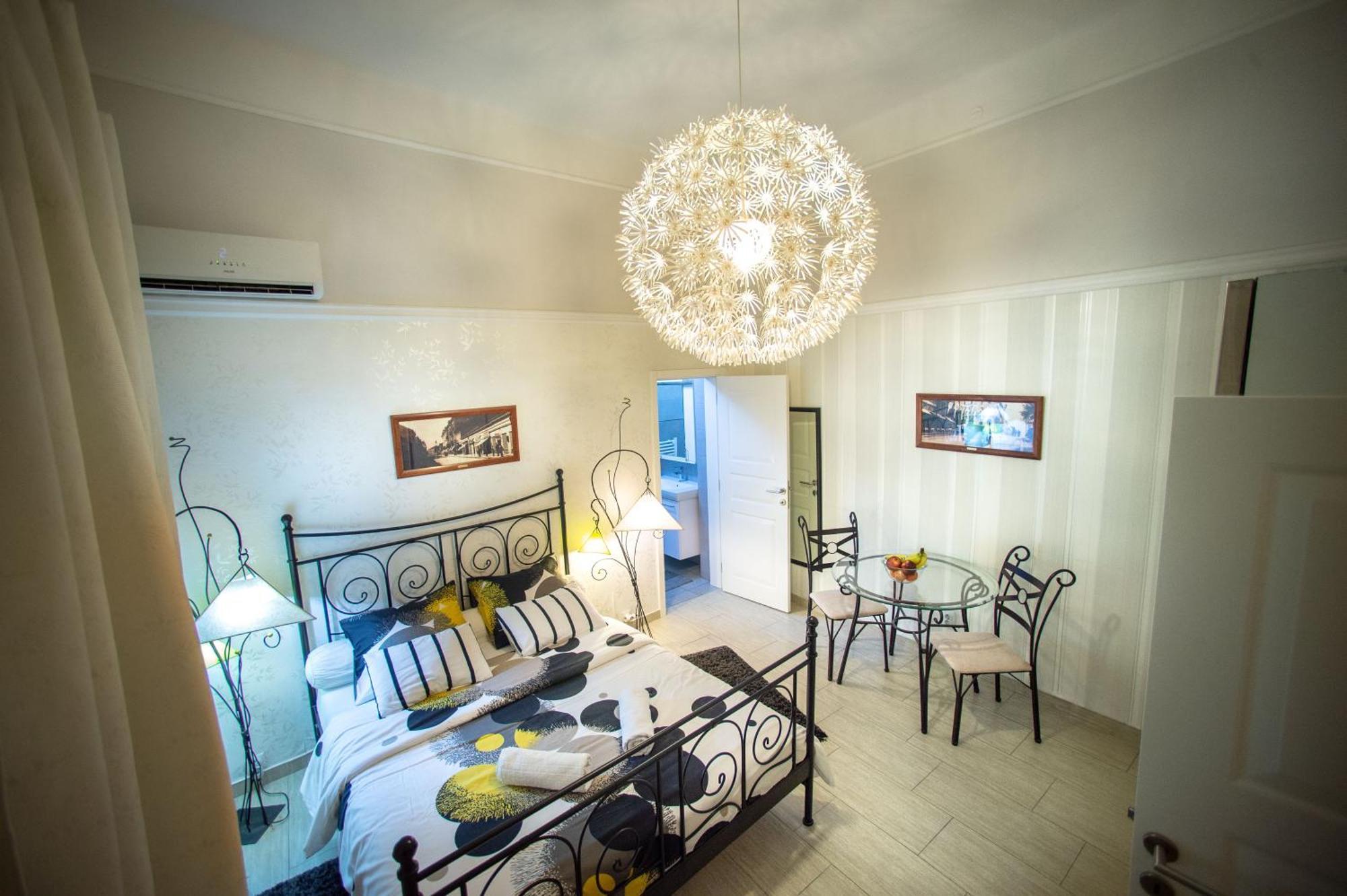 Central Charm Modern 2Br Apt-Free Parking Near Beograd Bagian luar foto